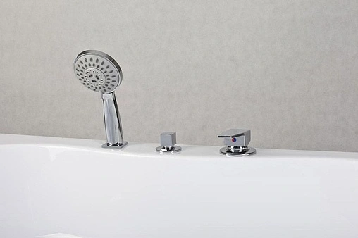 Смеситель на борт ванны на 3 отверстия Aquanet хром B23-A Смеситель на борт ванны на 3 отверстия Aquanet хром B23-A