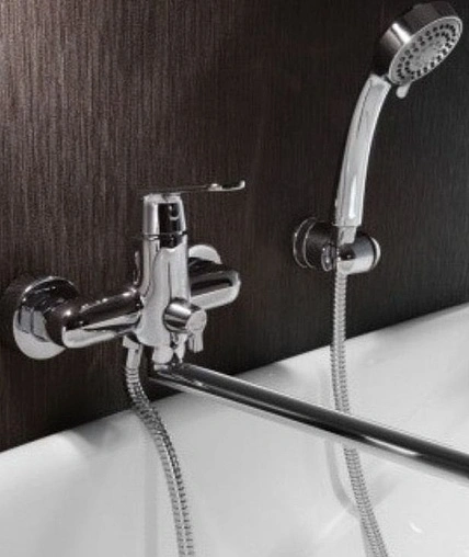 Смеситель для ванны с длинным изливом SMARTsant Флай хром SM213512AA