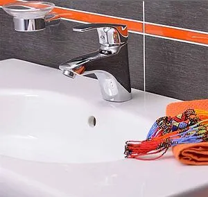 Смеситель для раковины Rav Slezak Kongo хром K026.5 Смеситель для раковины Rav Slezak Kongo хром K026.5, 3