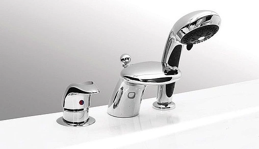 Смеситель на борт ванны на 3 отверстия Vega Cobra хром 91А1705025