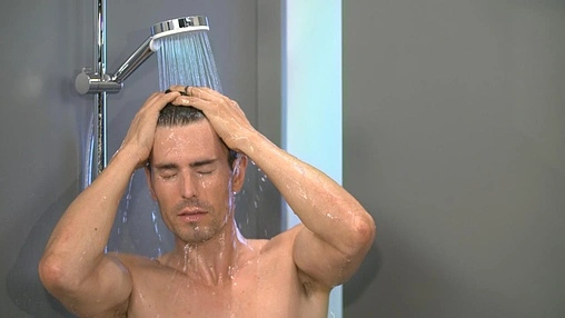 Душевая стойка Hansgrohe Crometta 100 1jet 90см хром/белый 26537400 Душевая стойка Hansgrohe Crometta 100 1jet 90см хром/белый 26537400