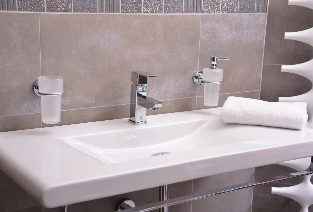 Смеситель для раковины Rav Slezak Loira хром LR526.5 Смеситель для раковины Rav Slezak Loira хром LR526.5, 3