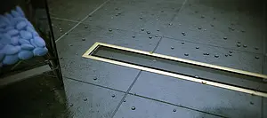 Лоток душевой Set 550мм h=52мм 0.8л/сек Pestan Confluo Premium Gold Black Glass Line 550 13100096 Лоток душевой Set 550мм h=52мм 0.8л/сек Pestan Confluo Premium Gold Black Glass Line 550 13100096, 2