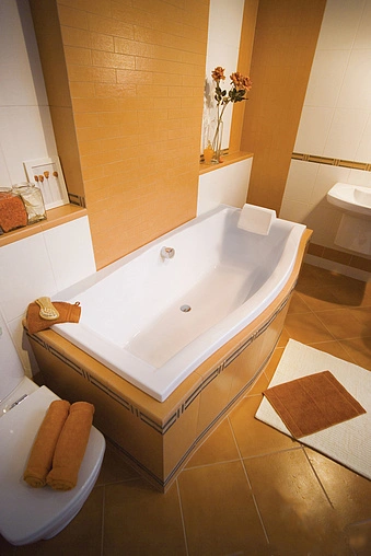 Ванна акриловая Ravak MAGNOLIA 170 x75 C501000000