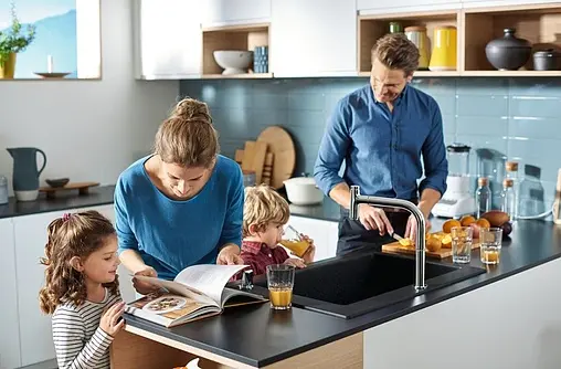 Мойка кухонная с встроенным смесителем Hansgrohe C51-F660-07 77x51 черный 43218000