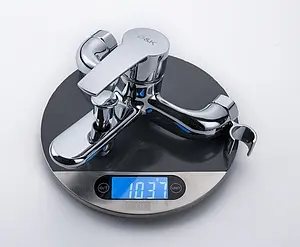 Смеситель для ванны D&K Rhein Valerius хром DA1363201 Смеситель для ванны D&K Rhein Valerius хром DA1363201, 4