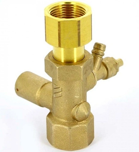 Присоединительный комплект для расширительного бака ¾&quot;в x ¾&quot;нг Watts KAV 20 10017947