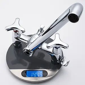 Смеситель для ванны с длинным изливом D&K Hessen Goethe хром DA1383341, 3