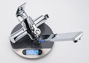 Смеситель для ванны с длинным изливом D&K Rhein Feuerbach хром DA1283301, 3