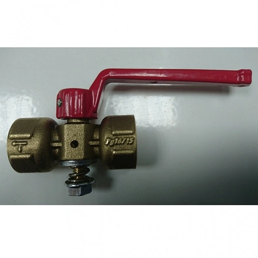 Кран для манометра трехходовой ½&quot;в x М20x1.5мм 11б18бк