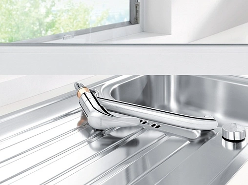 Смеситель для кухни для установки перед окном Blanco Daras-F хром 521751
