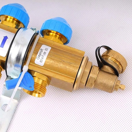 Группа коллекторная без расходомеров 2 отвода 1&quot;в/в x ¾&quot;ек Watts HKV 10004172