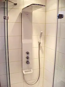 Душевая панель с термостатом для душа Hansgrohe Raindance Lift 180 2jet хром/белый 27008400 Душевая панель с термостатом для душа Hansgrohe Raindance Lift 180 2jet хром/белый 27008400, 4