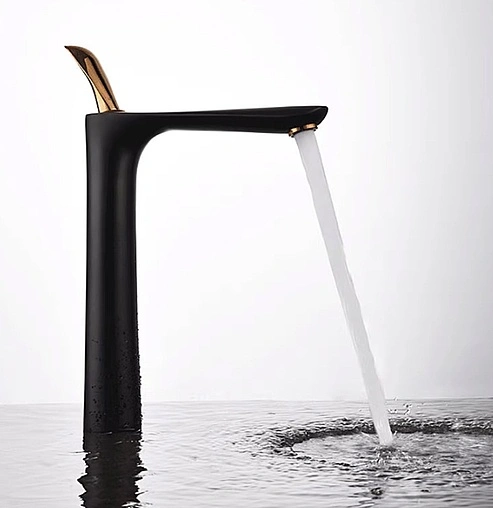 Смеситель для раковины D&amp;K Venice Baciano чёрный матовый/золото DA1032059