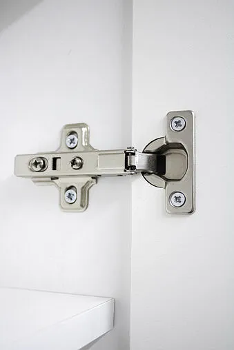 Шкаф-зеркало Домино Оскар 70 белый DI44179HZ