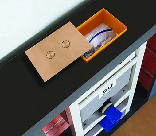 Клавиша смыва для унитаза OLI Blink 878782 бронза