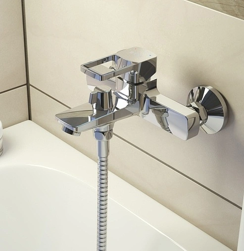 Смеситель для ванны IDDIS Bild хром BILSB00i02WA Смеситель для ванны IDDIS Bild хром BILSB00i02WA