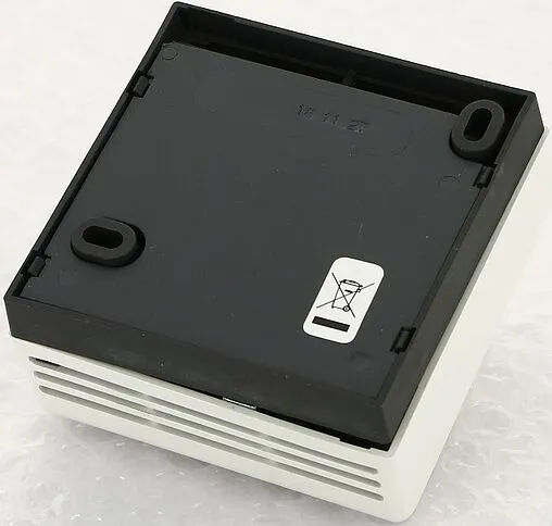 Проводной комнатный терморегулятор НО/НЗ 230В Uni-fitt TA5 белый 331I2000