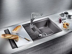 Смеситель для кухни с выдвижным изливом Blanco Yovis-S тёмная скала 518807 Смеситель для кухни с выдвижным изливом Blanco Yovis-S тёмная скала 518807, 3