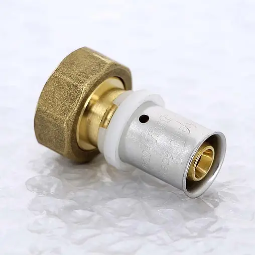 Муфта пресс с накидной гайкой 16мм x ¾"ек Uni-fitt 713G6300 Муфта пресс с накидной гайкой 16мм x ¾"ек Uni-fitt 713G6300