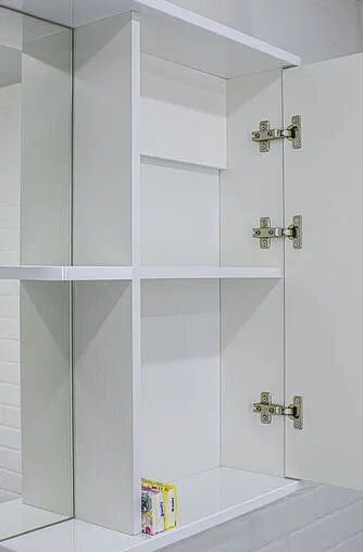 Шкаф-зеркало Айсберг Норма 1-55 R белый DA1604HZ