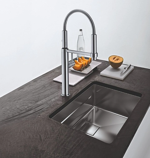 Смеситель для кухни с гибким изливом Franke Pescara 360 оптика стали 115.0393.977