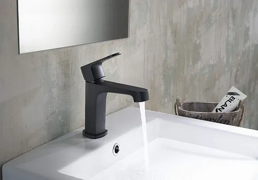 Смеситель для раковины Aquatek Оберон чёрный матовый AQ1210MB