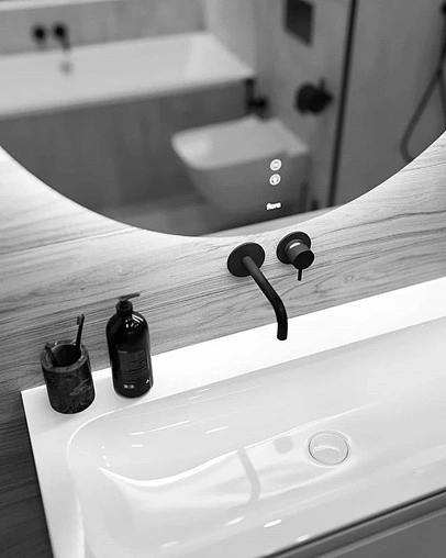 Смеситель для раковины из стены Paffoni Light чёрный матовый LIG006NO70