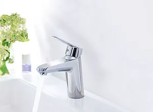 Смеситель для раковины Grohe Eurodisc Cosmopolitan хром 33190002 Смеситель для раковины Grohe Eurodisc Cosmopolitan хром 33190002, 4