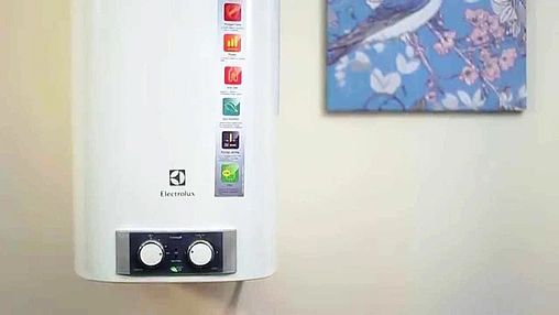 Водонагреватель накопительный электрический Electrolux EWH 80 Formax