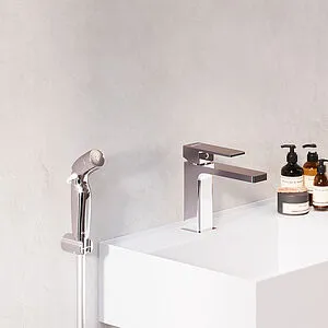 Смеситель для раковины с гигиеническим душем Damixa Gala хром 530300000 Смеситель для раковины с гигиеническим душем Damixa Gala хром 530300000, 4