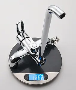 Смеситель для ванны с длинным изливом D&K Rhein Paulinus хром DA1353301 Смеситель для ванны с длинным изливом D&K Rhein Paulinus хром DA1353301, 2