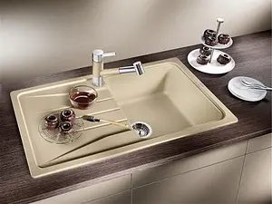 Смеситель для кухни с выдвижным изливом Blanco Tivo-s шампань 517615 Смеситель для кухни с выдвижным изливом Blanco Tivo-s шампань 517615, 4