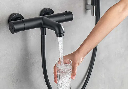 Термостат для ванны Aquatek Вега чёрный матовый AQ1043MB Термостат для ванны Aquatek Вега чёрный матовый AQ1043MB