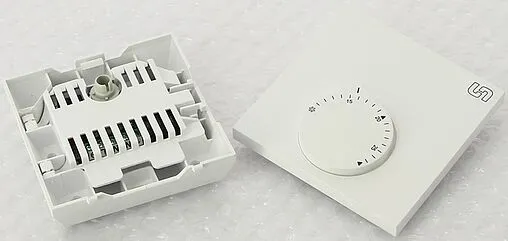 Проводной комнатный терморегулятор НЗ 230В Uni-fitt белый 340M1000