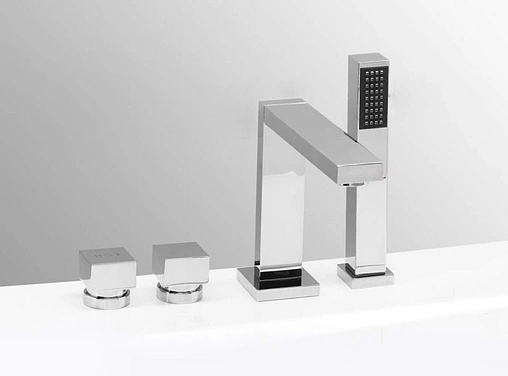 Смеситель на борт ванны на 4 отверстия Vega Qvadro хром 91А0305025