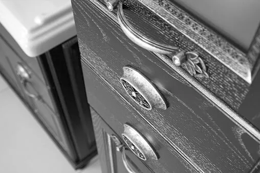 Шкаф-пенал напольный Aquaton Жерона 35 R белое серебро 1A158903GEM2R