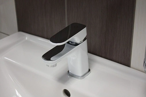 Смеситель для раковины Rav Slezak Yukon белый/хром YU127.5KCB