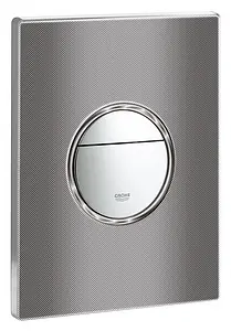 Клавиша смыва для унитаза Grohe Nova Cosmopolitan Print 38847XG0 хром глянцевый/черный графика Клавиша смыва для унитаза Grohe Nova Cosmopolitan Print 38847XG0 хром глянцевый/черный графика, 1