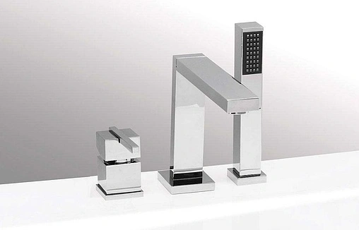 Смеситель на борт ванны на 3 отверстия Vega Qvadro хром 91А1755625