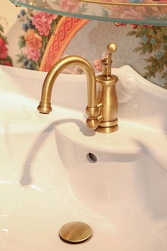 Смеситель для раковины Migliore Vivaldi золото ML.VIV-9913.Do Смеситель для раковины Migliore Vivaldi золото ML.VIV-9913.Do