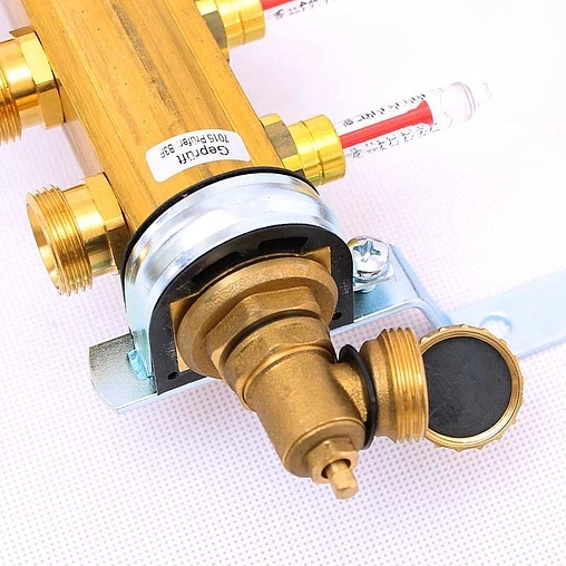 Группа коллекторная с расходомерами 12 отводов 1"в/в x ¾"ек Watts HKV/T 10004206