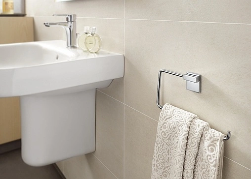 Полотенцедержатель Roca Rubik хром 816847001