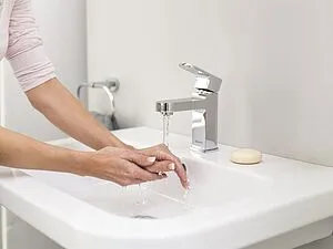 Смеситель для раковины Ravak Chrome хром X070053 Смеситель для раковины Ravak Chrome хром X070053, 3