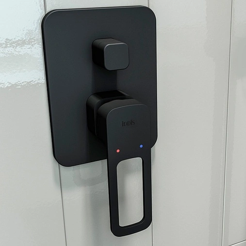 Смеситель для ванны скрытого монтажа IDDIS Slide чёрный матовый SLIBL00i67