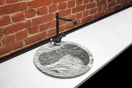 Смеситель для кухни Omoikiri Kagoshima античная бронза OKAG-ORB-35