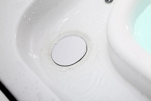 Ванна акриловая с гидромассажем Gemy 185x150 G9268 K