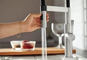 Смеситель для кухни с гибким изливом Blanco Sonea-S Flexo нержавеющая сталь/чёрный 526616, 3