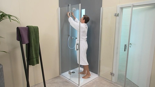 Душевая стойка Hansgrohe Crometta 100 1jet 90см хром/белый 26537400 Душевая стойка Hansgrohe Crometta 100 1jet 90см хром/белый 26537400