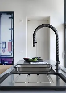 Смеситель для кухни с выдвижным изливом Franke Maris Free by Dror чёрный матовый 115.0576.698 Смеситель для кухни с выдвижным изливом Franke Maris Free by Dror чёрный матовый 115.0576.698, 5